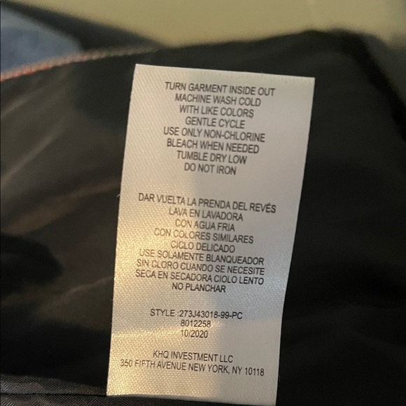 Calvin Klein Jeans Black Vest with Red Accent - Picture 5 of 5